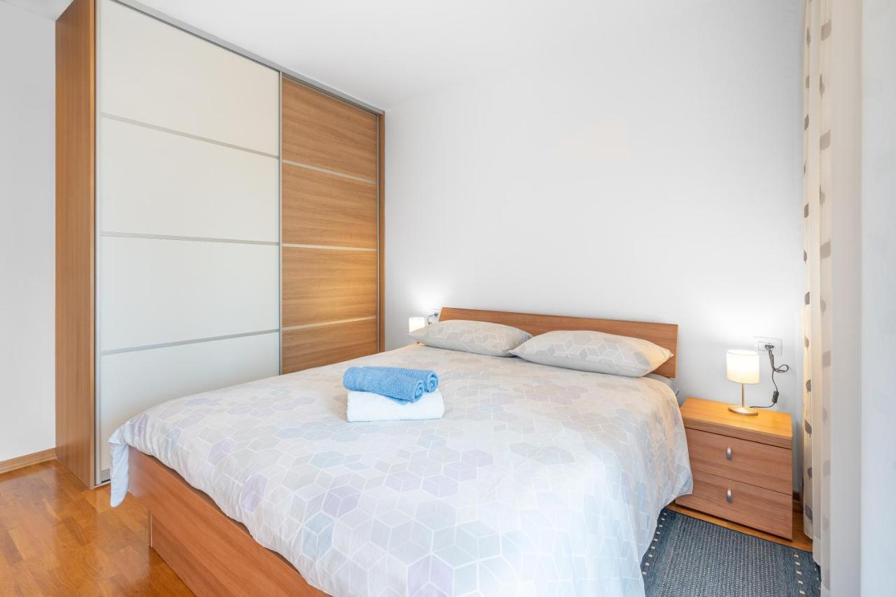 App 2 Appartement Novigrad Istria Buitenkant foto
